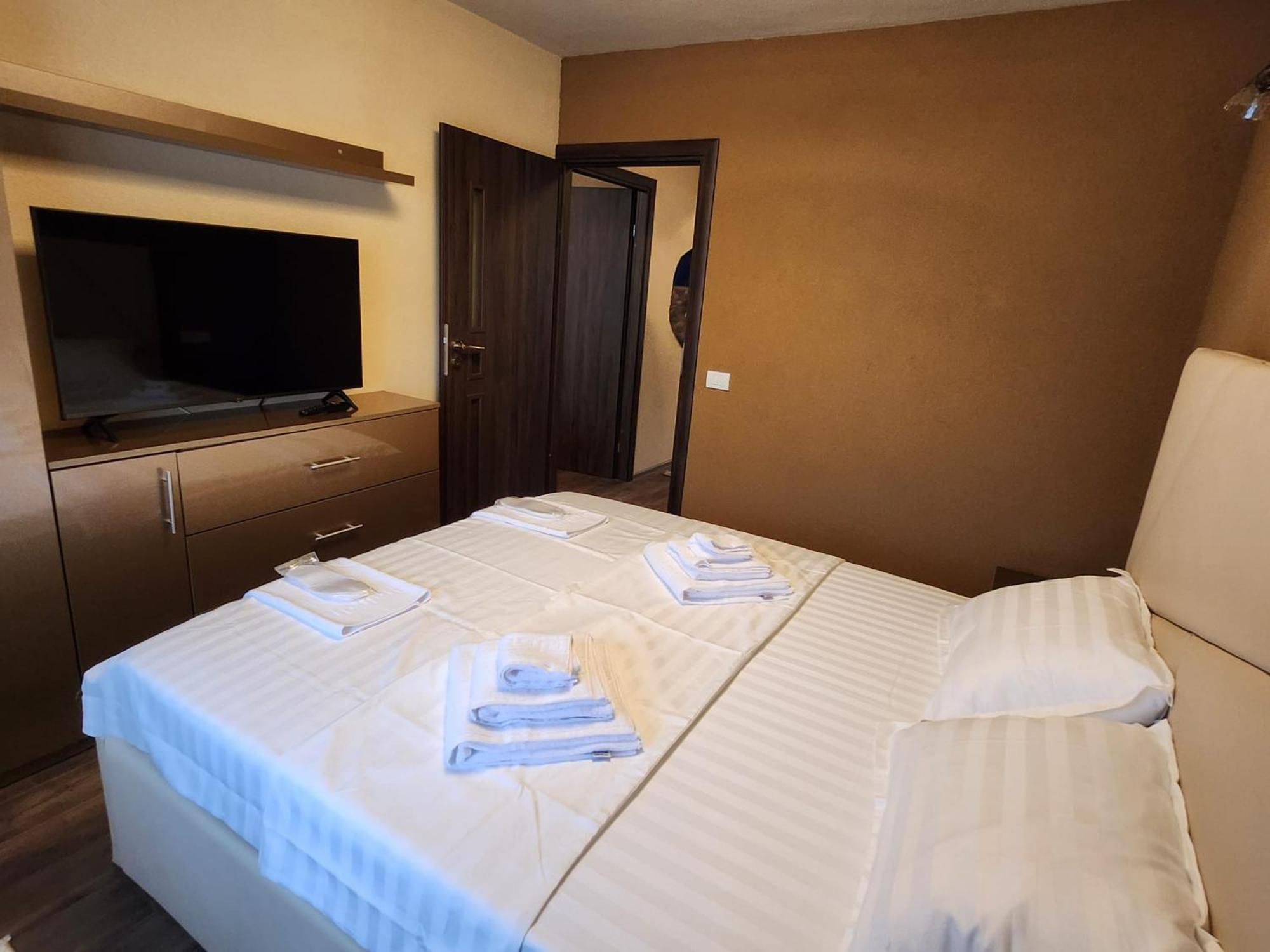 Apartament Iulius 4 Куртя-де-Арджеш Экстерьер фото