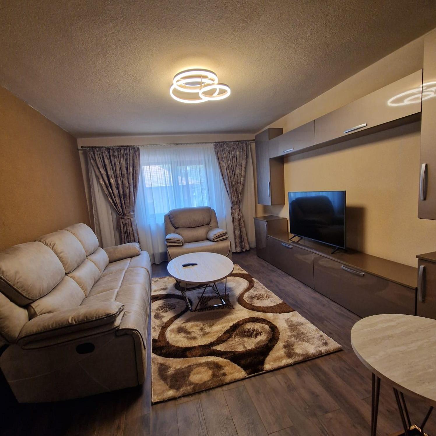 Apartament Iulius 4 Куртя-де-Арджеш Экстерьер фото
